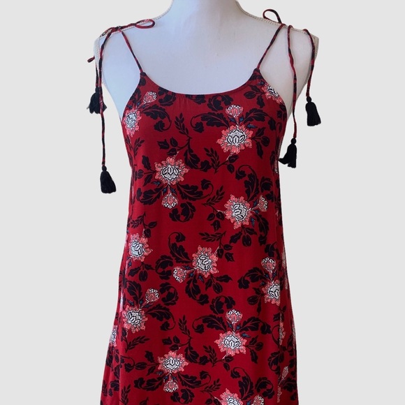 EXPRESS RED FLORAL TASSEL HALTER MINI DRESS BOHO GYPSY FLORAL DRESSS - Picture 12 of 16